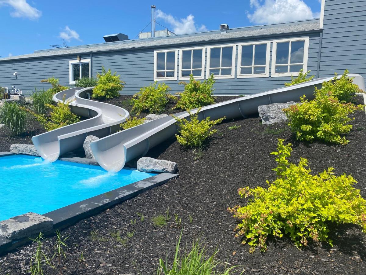 Condo Avec Parc Aquatique ! Beaupré Εξωτερικό φωτογραφία