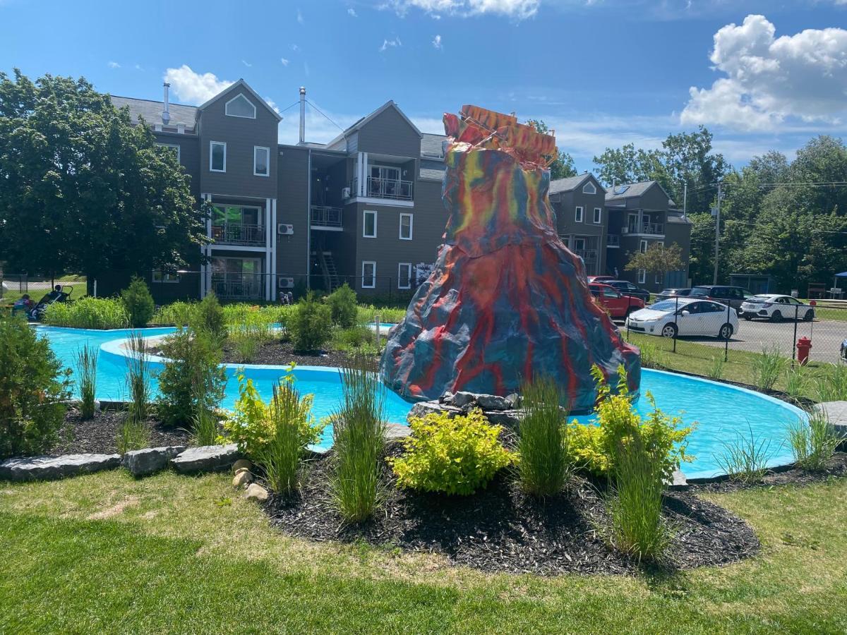 Condo Avec Parc Aquatique ! Beaupré Εξωτερικό φωτογραφία